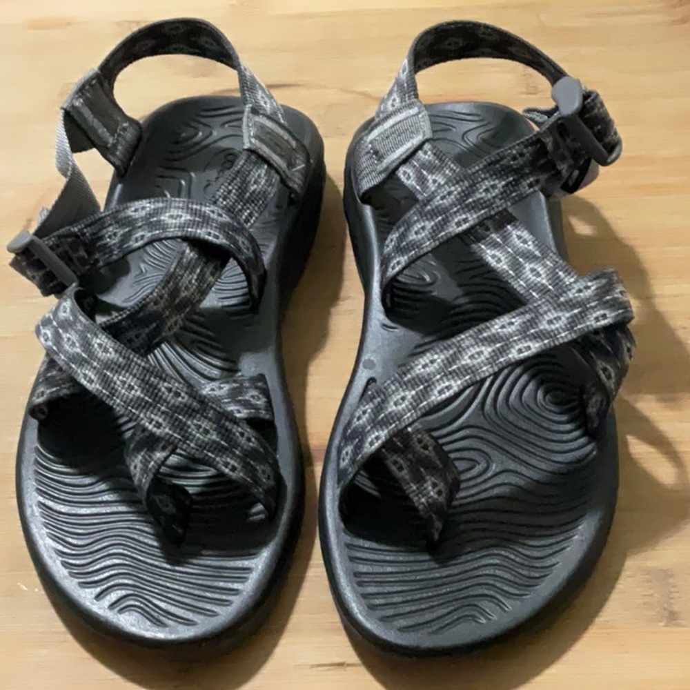 New without box Chaco Nova gray Z Sandals size 7